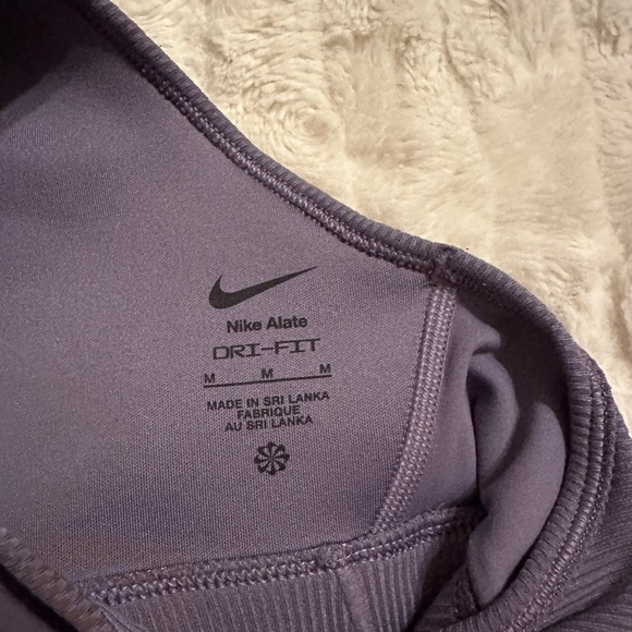 Nike Lavender Ribbed Sports Bra - Picture 4 of 4